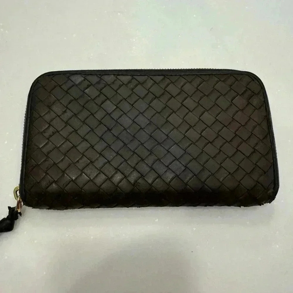 Bottega Veneta Intrecciato lamb skin brown zip around wallet